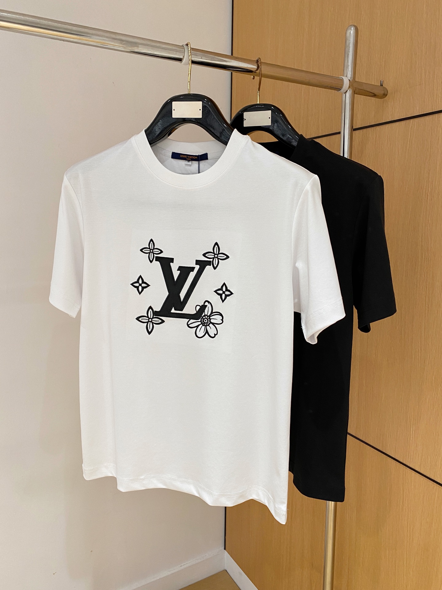 short sleeves